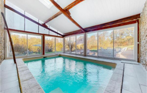 Cozy Home In St-Hilaire-Le-Château With Sauna